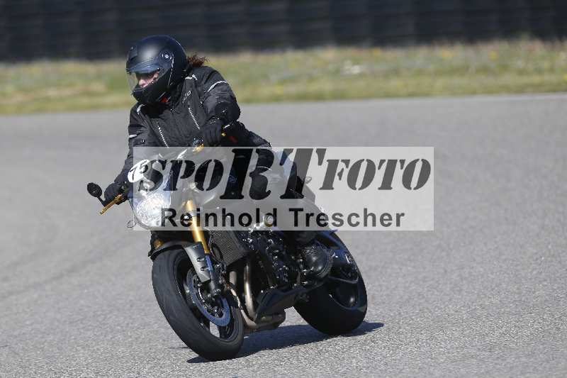 /01 02.04.2026 MAZ ADR/Gruppe gelb Gruppe gruen/75